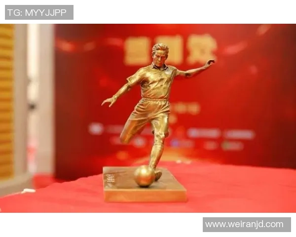 聚焦绿茵传奇球星标志彰显足球精神与永恒荣耀